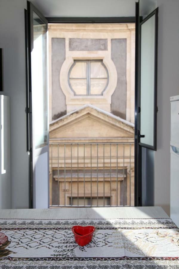 Sicily Wonderful Piazza Universita' Villa Catania Exterior photo